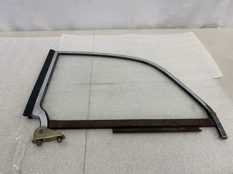 1973-1979 Volkswagen VW Super Beetle OEM кабриолет 1/4 боковое стекло окно правая сторона - Изображение 4 из 4