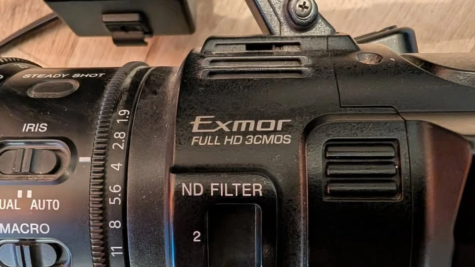 Sony PXW-X200 XDCAM Camcorder Video Camera + 2 Batteries & Charger – 66 Hours - Image 3 of 4