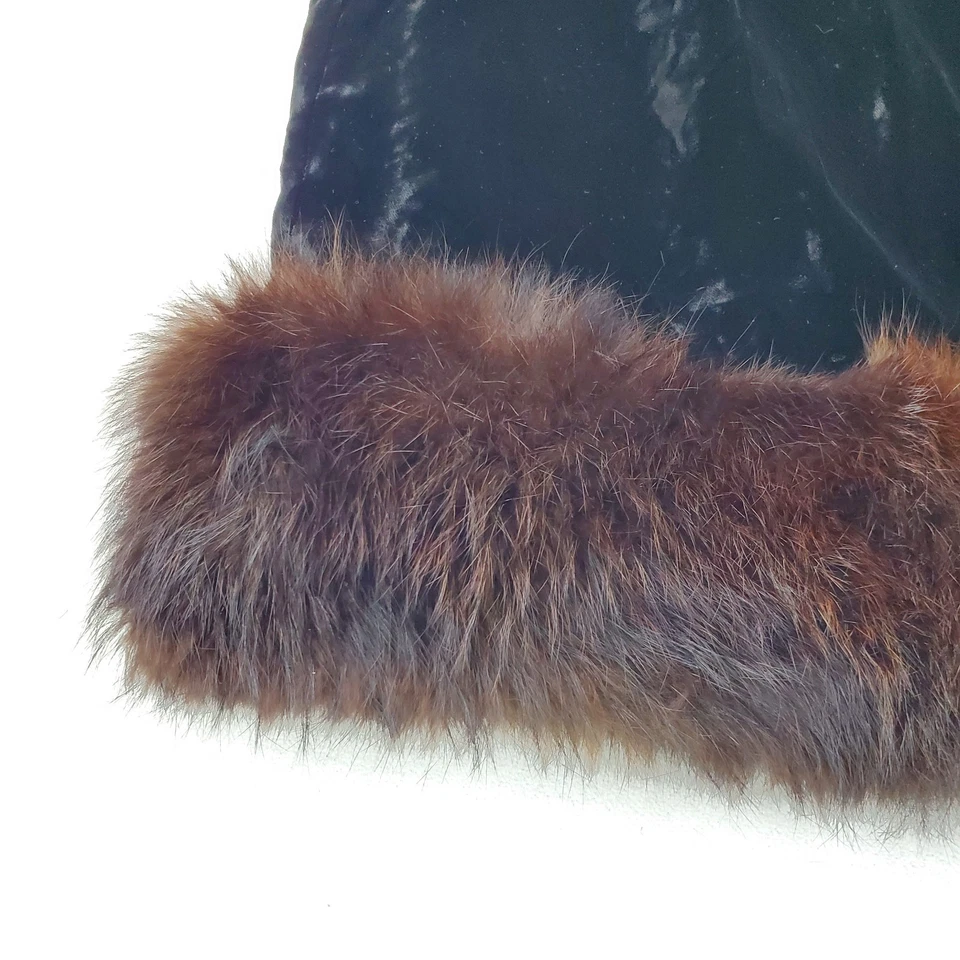 Vintage 40s Black Velvet Long Sleeve Low Back Dress w/ Real Fur Hem Trim - Image 3 of 4