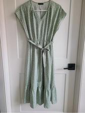 Shein Green and White Heart Print Midi Dress Size Medium