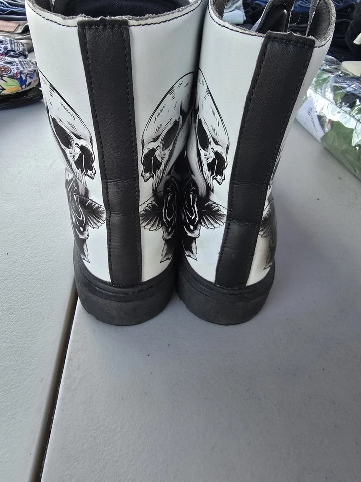 Mandala Design Lace-Up Ankle Boots - Image 3 of 4