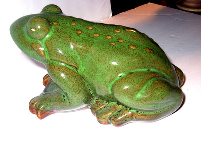 Vintage Green Ceramic Frog..Large..7''..Big Eyes.Nice Colors...McCoy?