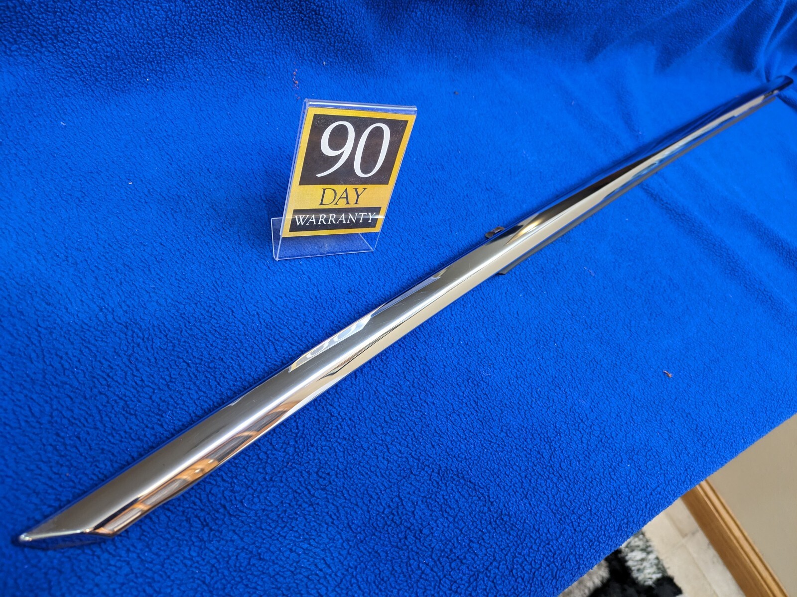 2006-12 Bentley Flying Spur Front Right Lower Window Door Trim Chrome strip oem