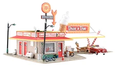 New Woodland HO Structure Built-&-Ready Drive 'N Dine BR5029