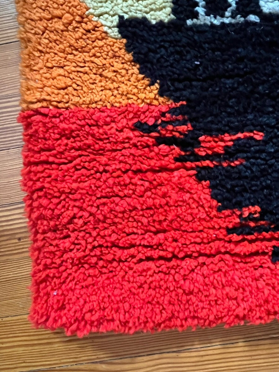 Latch Hook Rug Wall Hanging Retro Vtg MCM Sunset Orange Yellow