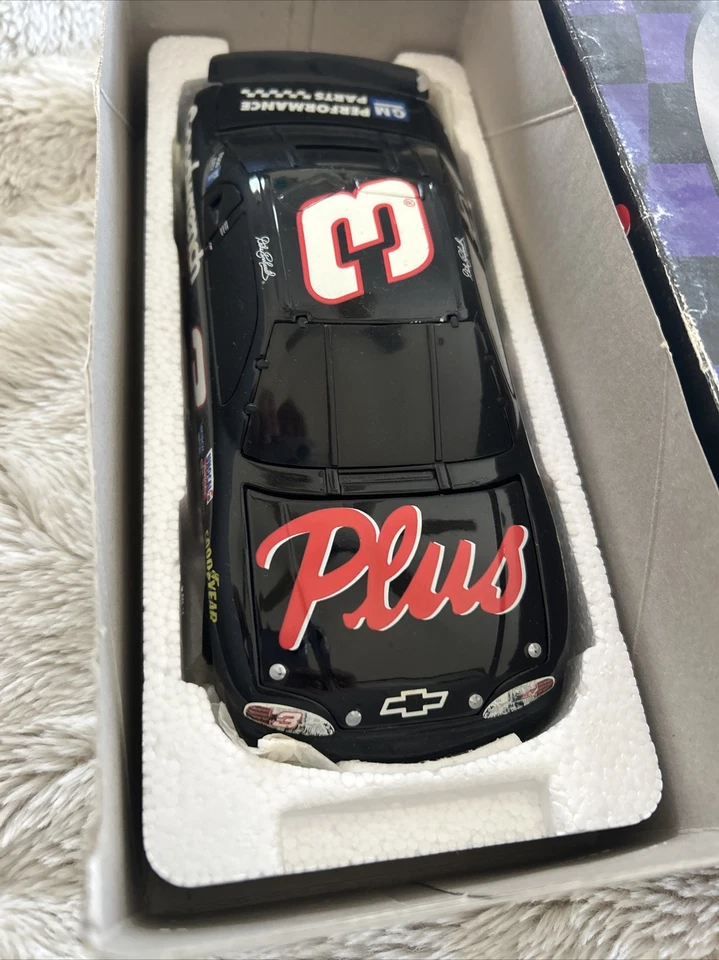 Dale Earnhardt Sr #3 Goodwrench Plus 1997 Monte Carlo 1:24 Acción NASCAR Banco #4 Foto 2 de 4