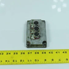 Killark 240011 X-10 3-Button Momentary Contact Hazardous Location Switches 600V