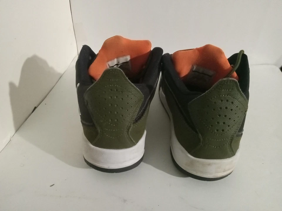 Talla 9 - Jordan Courtside 23 Lona Oliva Usado Sin Caja Foto 3 de 4