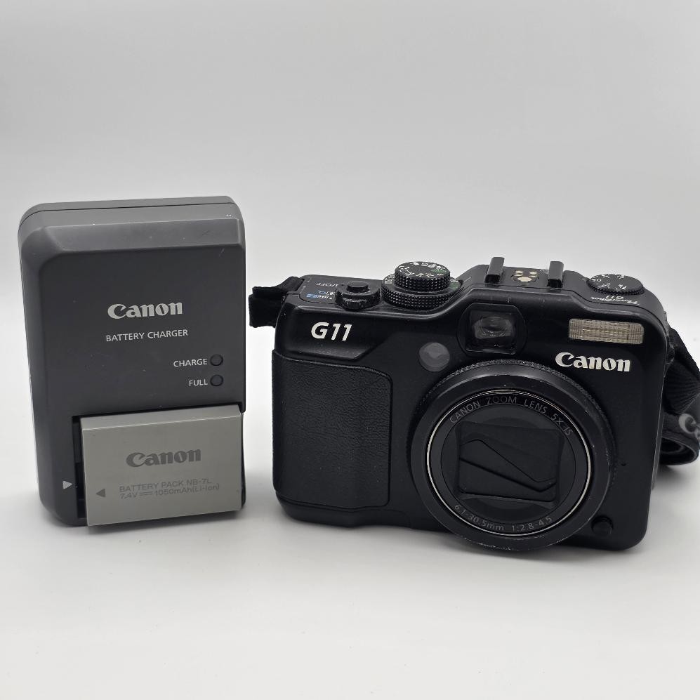 Canon PowerShot G11 PC1428 Camera 10MP 5x Zoom 2.8" Display w/ Battery & Charger