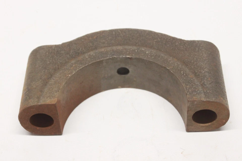 Tapa de cojinete del cigüeñal del motor del camión Chevrolet 3835255 A NOS 1940 años 50 Foto 3 de 3