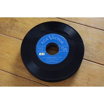 BENNY GOODMAN TOMMY DORSEY ''JINGLE BELLS / SANTA CLAUS'' 45 RPM 7'' [4B3-160]