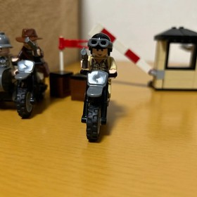 LEGO Indiana Jones Peril in Peru 7628 & Indiana Jones Motorcycle Chase 7620 Used