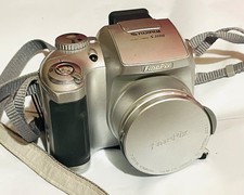 FUJIFILM FinePix S3100 4MP Digital Camera 6X Zoom Tested Works NO CARD