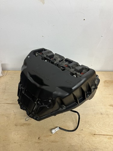 ✅20-25 YAMAHA YZF R1 OEM AIRBOX AIR INTAKE FILTER BOX G8 - Picture 3 of 8