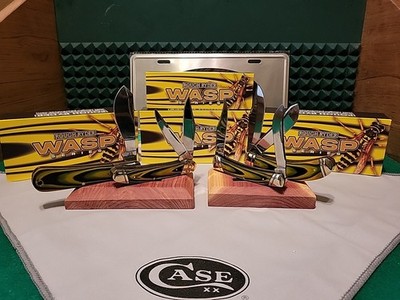 New Rough Ryder Wasp Set Of 4 Collector Knifes