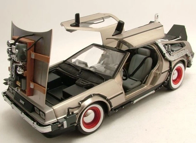 SUN STAR, DELOREAN DMC12 Ritorno al futuro III, 1/18, SUN2712 - Immagine 3 di 4