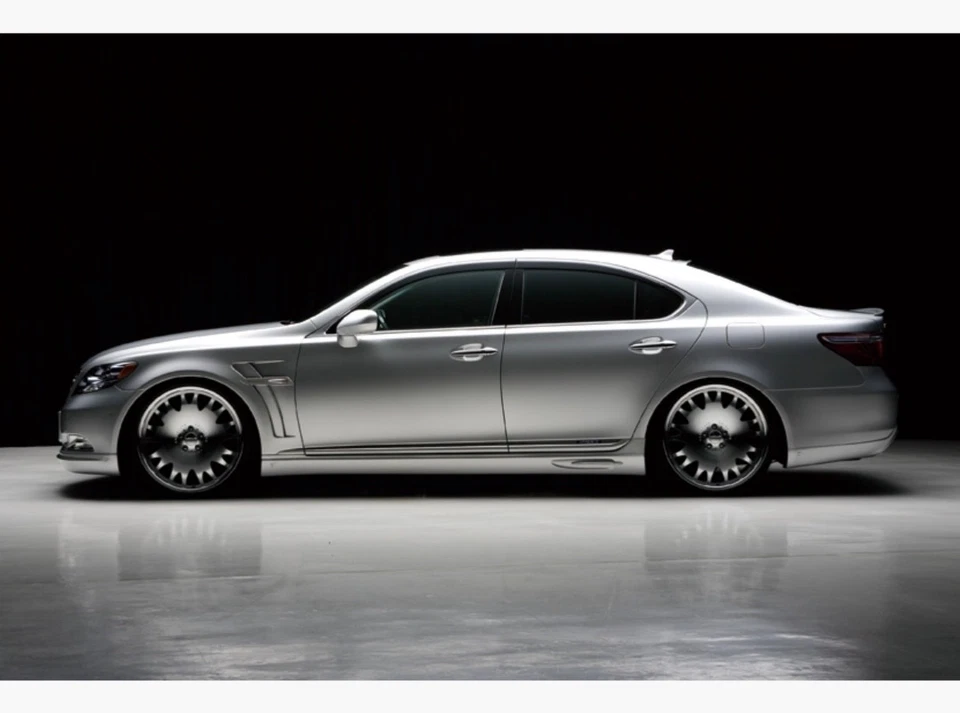 Lexus Ls600h ONE OF IN AUSTRALIA WITH A FULL WALD EXECUTIVE KIT - image 2 of 4