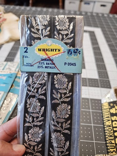 Vintage WM E Wright & Sons Wright's Trimming Rayon Metallic P213 P9945 10 Yards - Picture 3 of 4