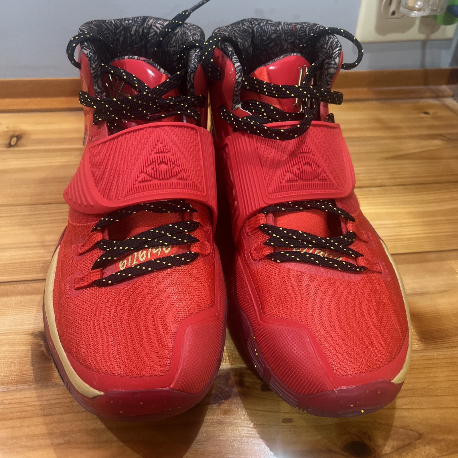 NIKE KYRIE 6 ALL STAR TROPHIES CD5026-900 MENS SIZE 12 / 13.5 WOMENS