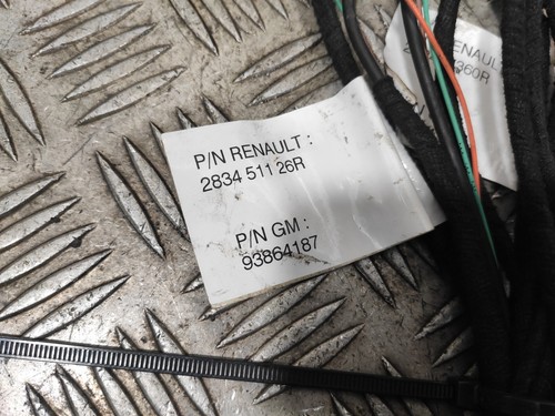 Renault Trafic MK2 2.0 Vivaro 2001-14 Antenna Cable 283451126R 282437360R - Picture 3 of 10
