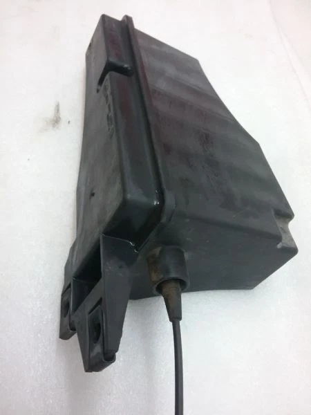 Pequeño bote de vapor de combustible 3,5 L AT 2002 CHRYSLER 300 M W-2-1P Foto 2 de 3