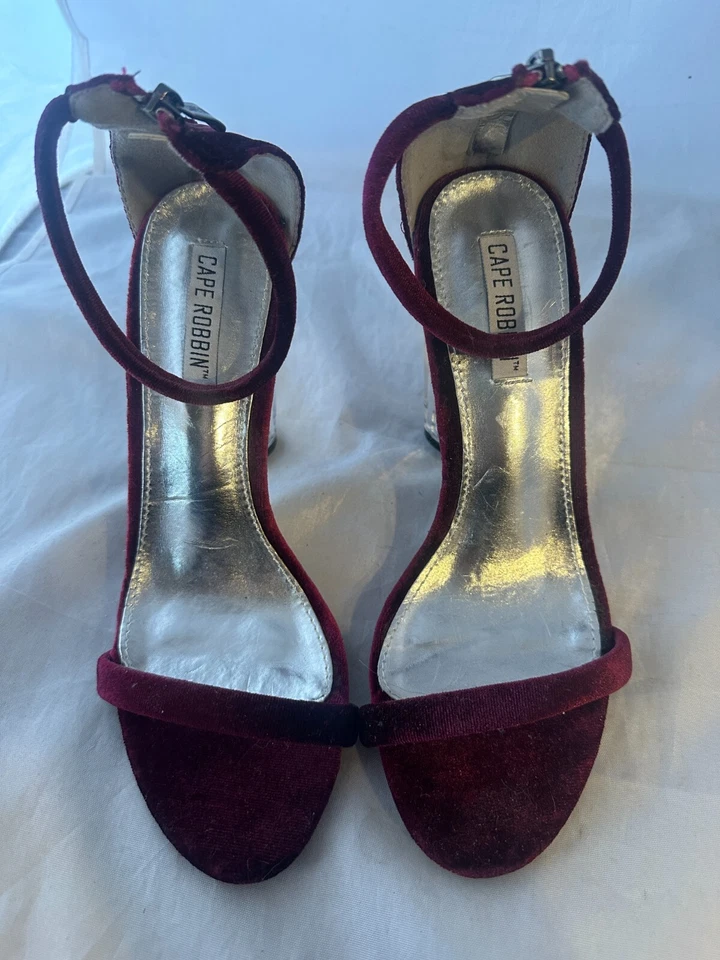 Cape Robbin Connie Clear Strappy Block Heel, Wine Velvet, Size Women 7.5 NEW - Image 2 of 4