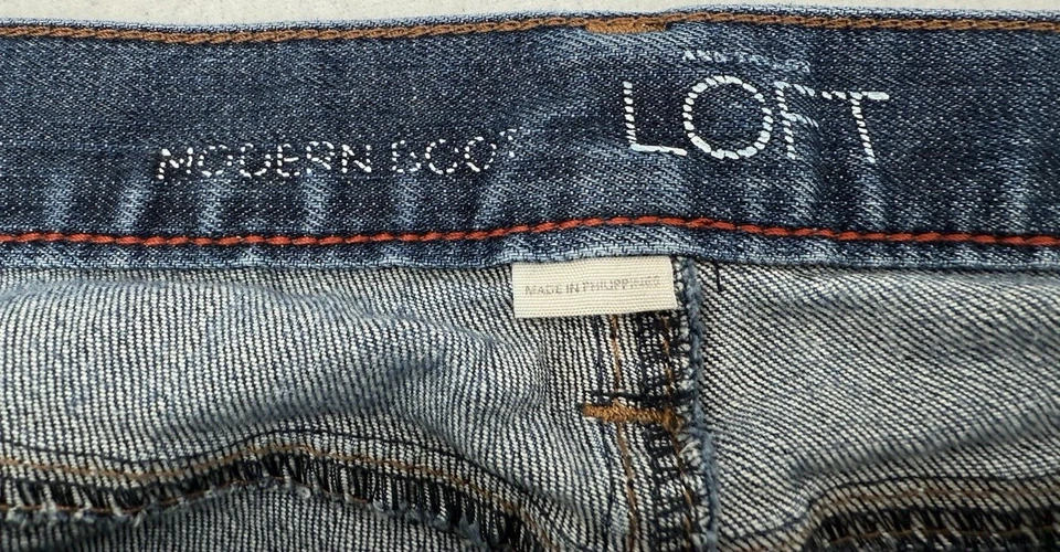 ANN TAYLOR LOFT Modern Boot Fit Stone Wash Blue Denim Jeans Women's Sz 4P PreOwn - Image 2 of 4