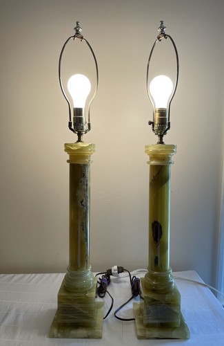 Pair of Vintage 1960s Mid-Century Modern Green Onyx Column Form Lamps - Picture 2 of 12