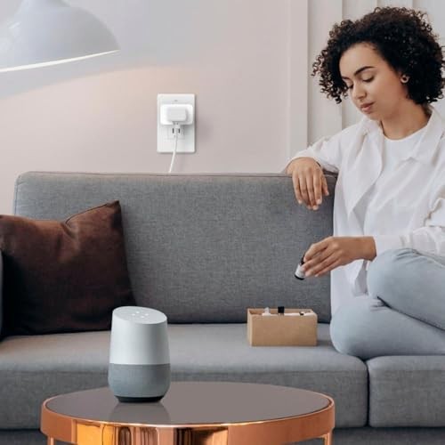 Alternate view of Tp-link Tapo Smart Wi-fi Plug Mini Matter (3-pack) White