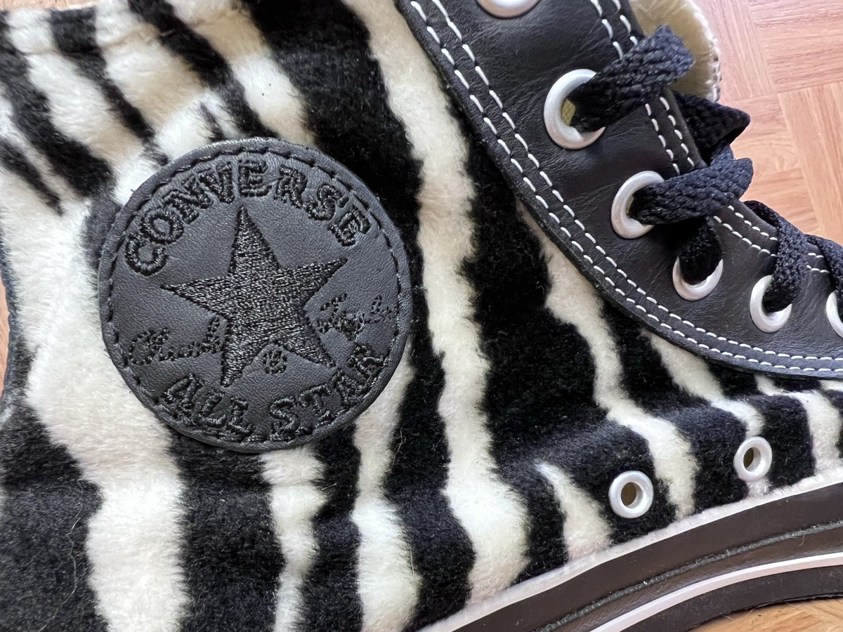 VNTG SZ 10 - Converse Chuck Taylor All Star High Top Zebra Faux