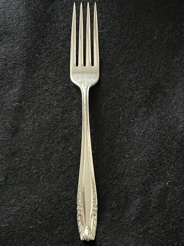 Wallace Stradivari Sterling Silver Place Fork 7.25" – 50g – No Monogram