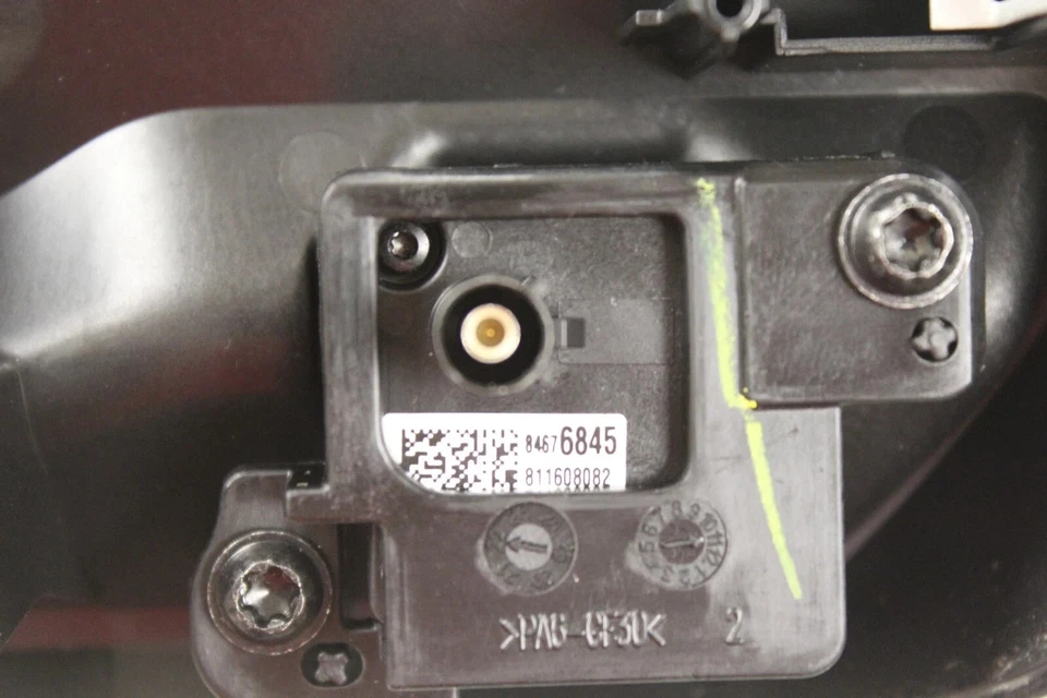 New Genuine OEM 2020-2026 Chevy Silverado Truck Tailgate Handle Latch W/ Camera Foto 4 de 4