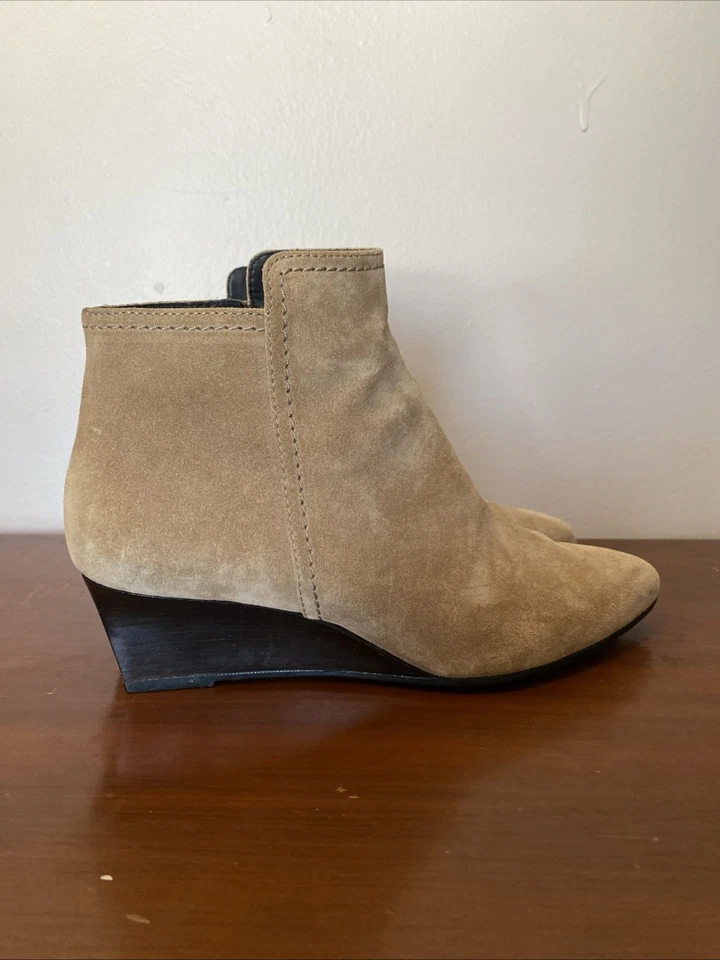Tods Mujer Botas Talla 37.5 Beige Sólido Botín Gamuza Cuñas Foto 3 de 4