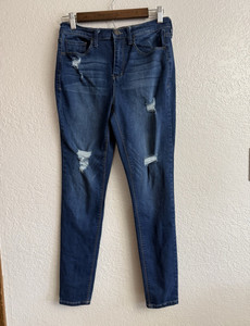 Mudd High Rise Medium Wash Blue Jegging Jeans Stretch 5-Pocket Design