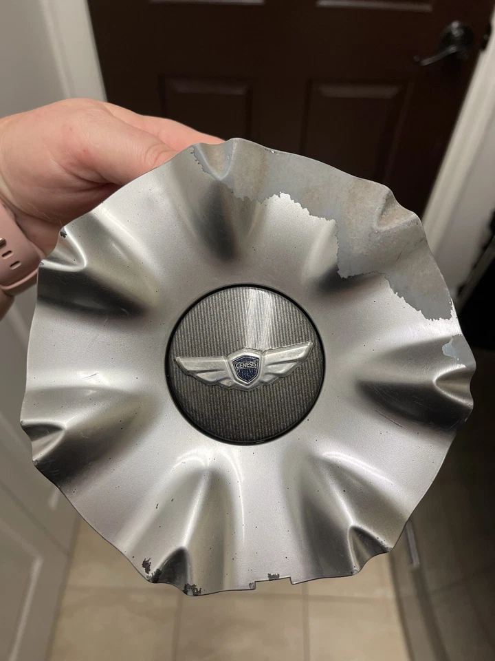 2009-2014 现代 Genesis 车轮中心盖 52960-3M250 — 第 3/4 张图片