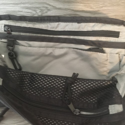 Brilliant Eurohike Multi-Pocketed Bum Day Travel Bag - Excellent Condition - Picture 3 of 9