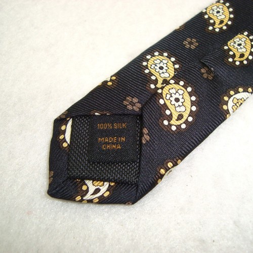 NWT Jos A Bank Reserve Black Gold Paisley Print Silk Tie Retail $79.50 - Picture 4 of 5
