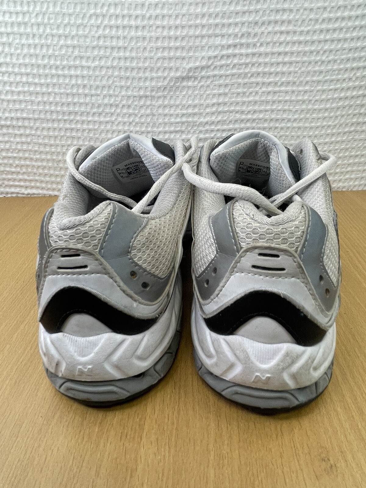 NEW BALANCE 550 MX550WBS Men’s Size 9.5 White Gray Sneakers Lace Up thumbnail 3