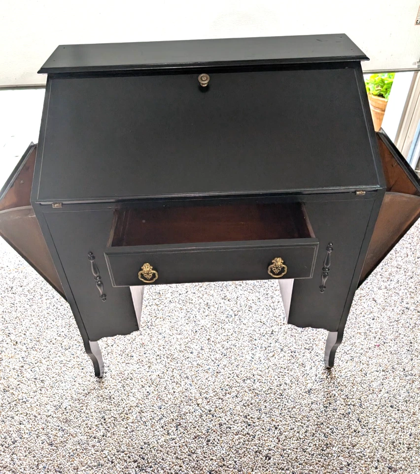 Escritorio de secretaria negro vintage Foto 3 de 4