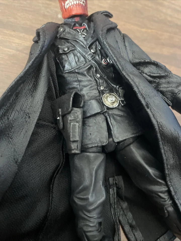 MEZCO TOYZ Kitbash 1.5 OFFICER KROENEN Corpo Cabeça de Caveira Vermelha 7" FIGURA DE AÇÃO 2004 - Imagem 4 de 4