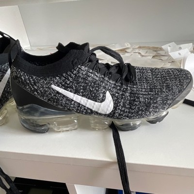 Nike Air VaporMax Flyknit Men's Sneakers Black White FlyKnit Low Top Rubber