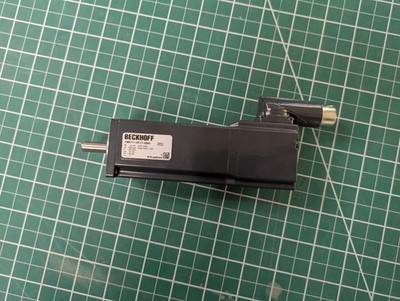 Beckhoff AM8111 0F21 0000 48V Servo Motor   New, Sealed