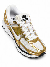 Size 10 Nike Women s Vomero 5 Running Shoe  -...