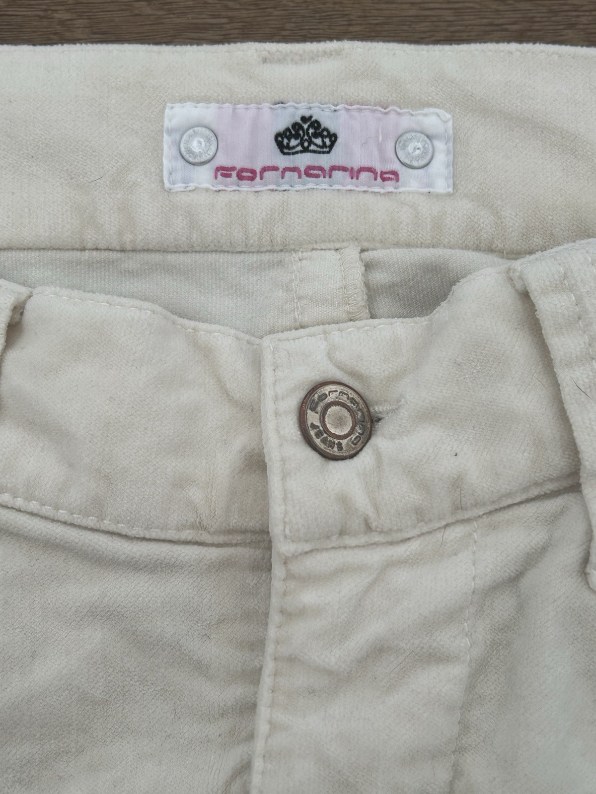Fornarina Archive 90s Y2K Velvet Feel Cream Mini Skirt LND Carnaby Street £200 M image 3