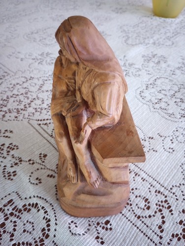 Pieta Wood hand-carved sculpture Mary and Jesus Christ Free Shipping - Picture 3 of 5