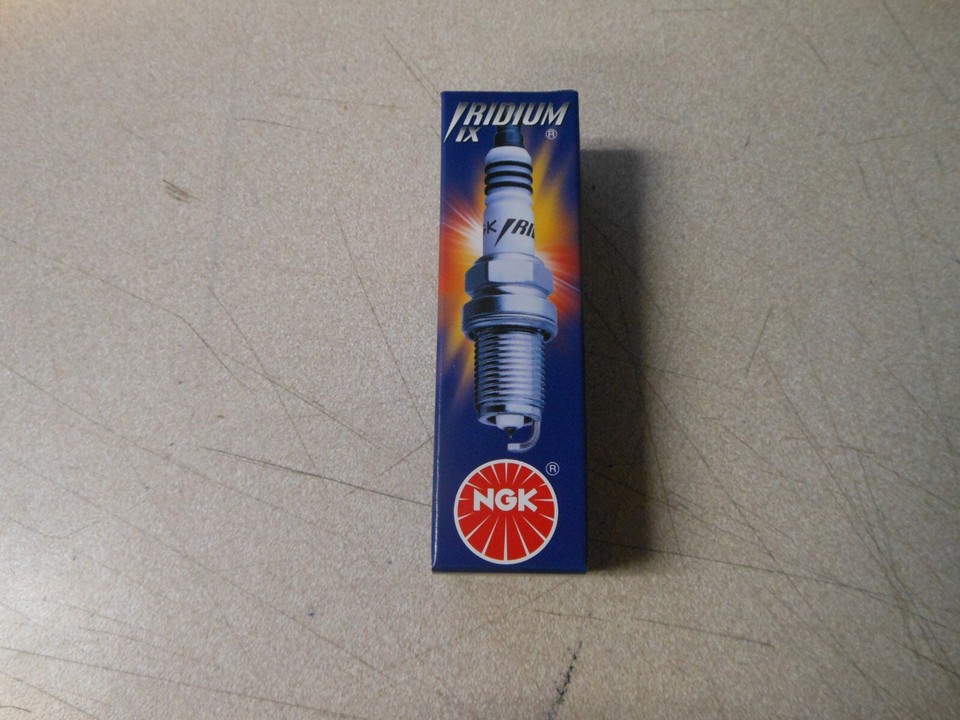 Spark plug DPR8EIX-9 (IX24B) NGK iridium Spark plug DPR8EIX-9 (IX24B) NGK iridium