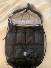 7 A.M. Enfant Le Sac Igloo Foot Muff Size M Black 