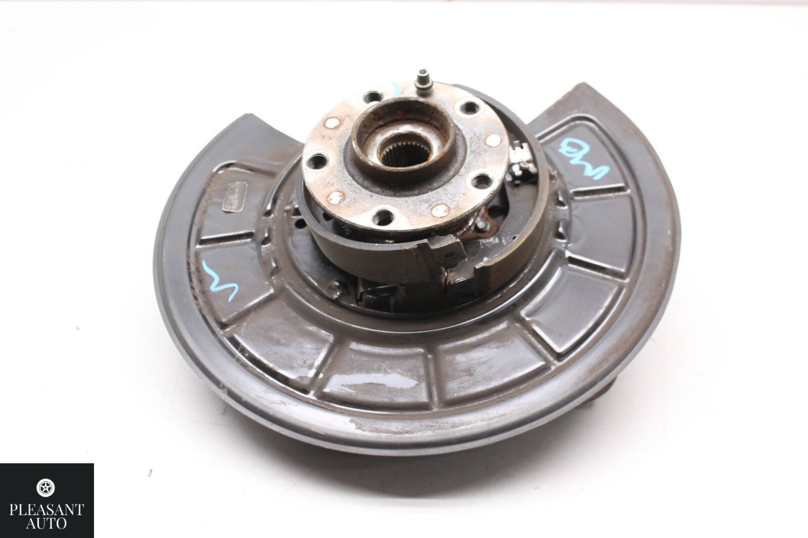 2014-2017 Maserati Ghibli Quattroporte Rear Left Knuckle Hub Spindle 670006804