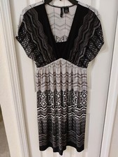New Directions Women's Short Sleeve Black White Gray Empire Waist Dress Small