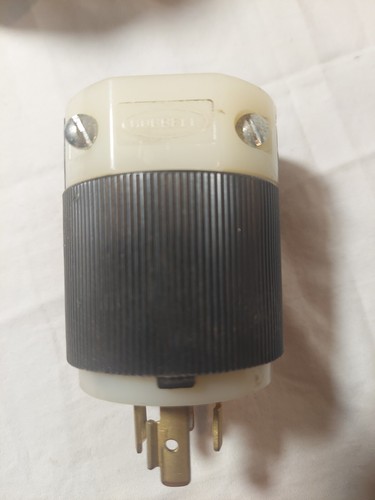 Hubbell Twist lock 20A 125/250V Assembly - Picture 2 of 4